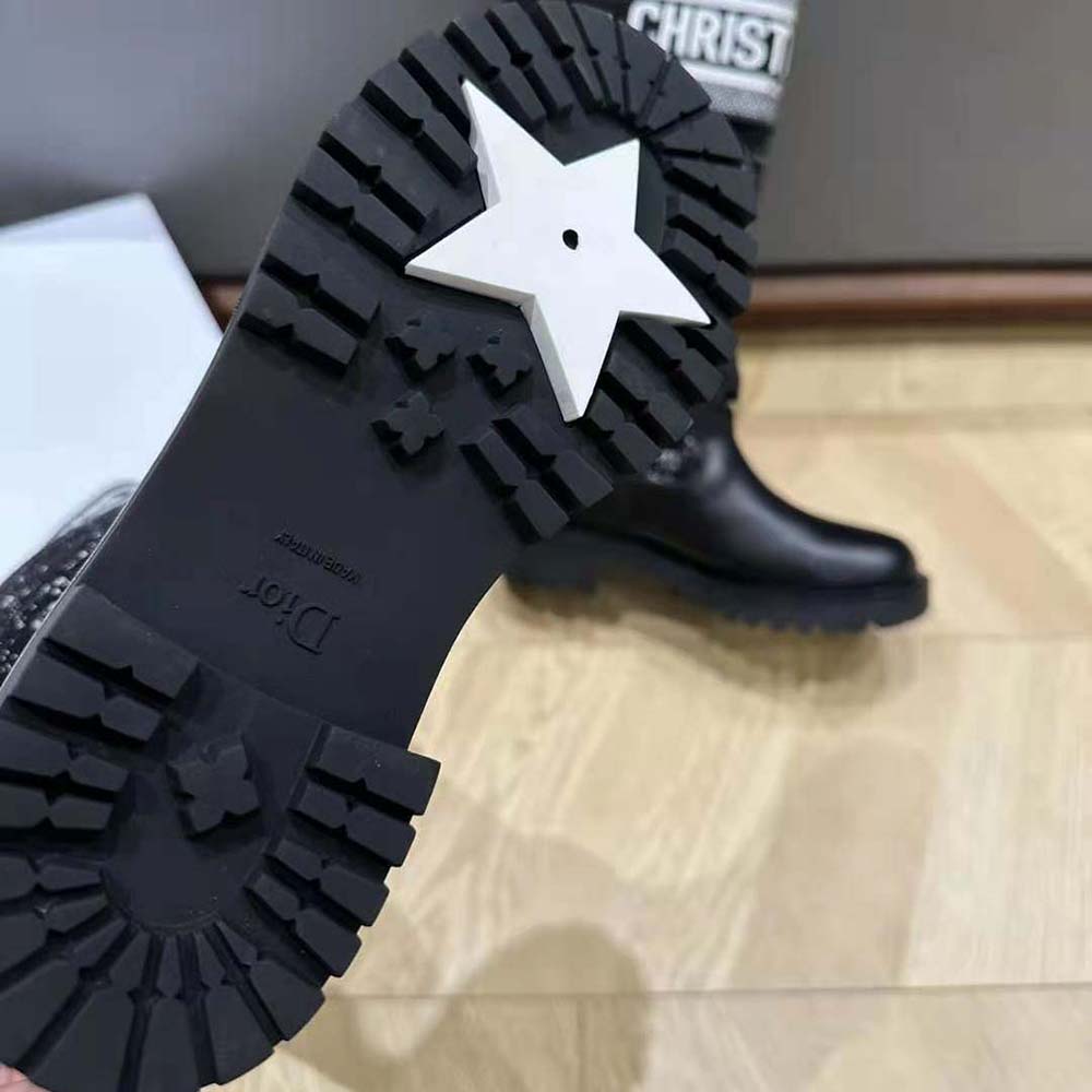 Dior Women D-Major Boot Black Calfskin with Black and White Cannage Tweed - Image 10
