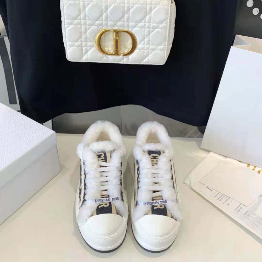 Dior Women Walk'n'dior Platform Sneaker Deep Blue Dior Oblique Embroidered Cotton and White Shearling - Image 2