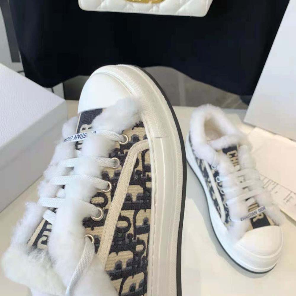 Dior Women Walk'n'dior Platform Sneaker Deep Blue Dior Oblique Embroidered Cotton and White Shearling - Image 7