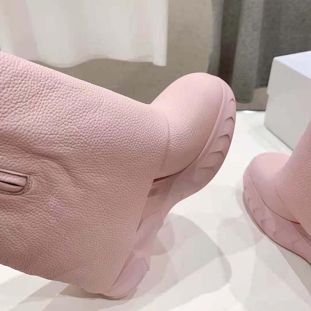 Givenchy Women Shark Lock Biker Ankle Boots in Grained Leather-Pink - Image 10