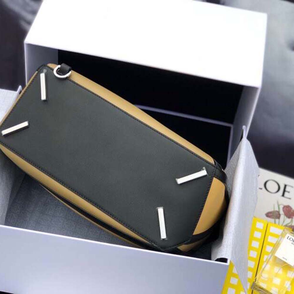 Loewe Women Puzzle Graphic Bag Cereal/Leaf in Classic Calf - Image 8