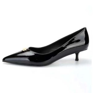 Louis Vuitton Women LV Blossom Pump Black Patent Lambskin Leather Outsole Low Heel