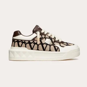 Valentino Unisex ONE STUD XL Low Top Sneaker in Nappa Leather and Toile Iconographe Fabric