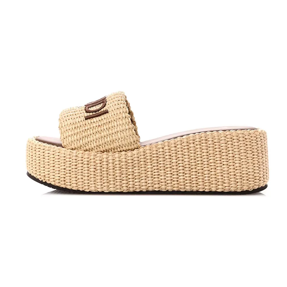 Fendi Women Fendi Sunshine Beige/Brown Raffia Flatform Slides