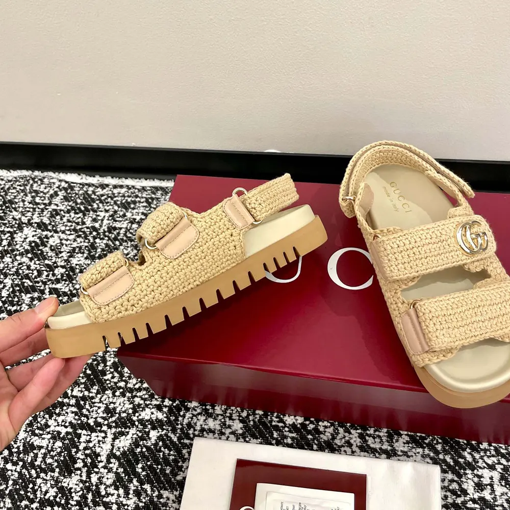 Gucci Unisex Sandal with Double G-Beige 835086FAEQ2