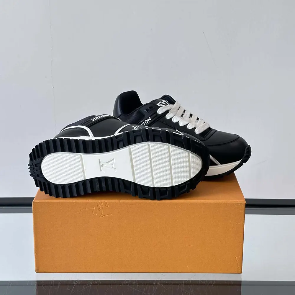 Louis Vuitton LV Unisex Run Away Maxi Sneaker-Black 1AHSS0