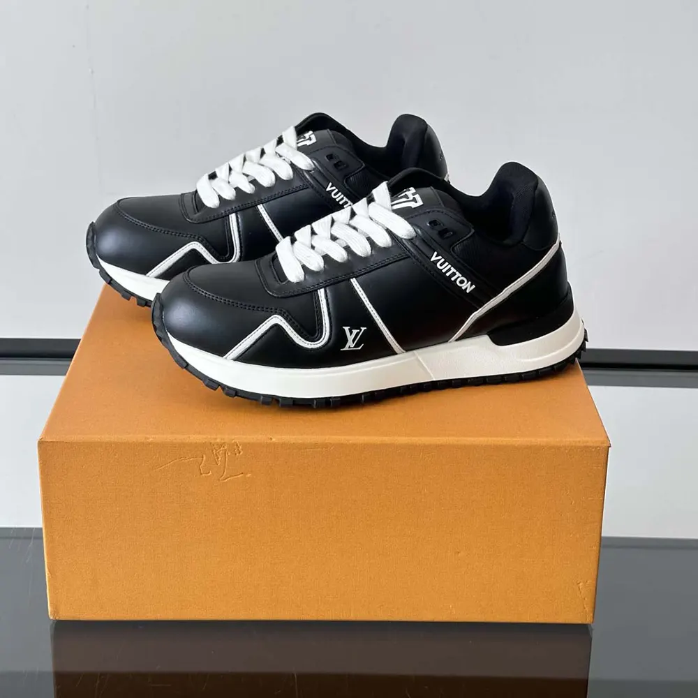 Louis Vuitton LV Unisex Run Away Maxi Sneaker-Black 1AHSS0