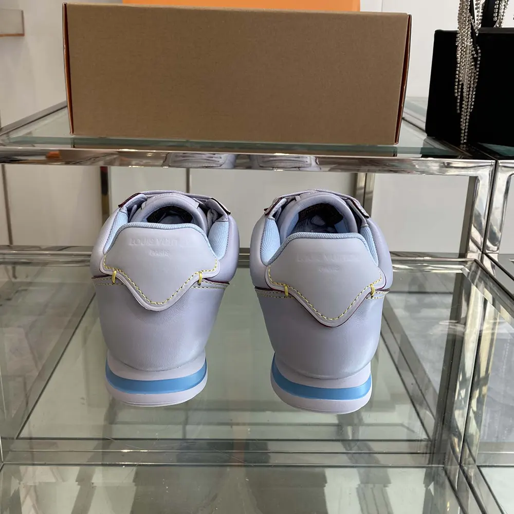 Louis Vuitton Unisex LV BUTTERSOFT Sneaker-Light Blue 1AIKGJ