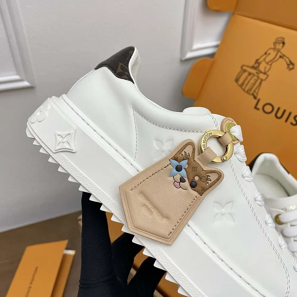 Louis Vuitton Unisex LV Time Out Sneaker Plain Calf Leather 1AGUX8