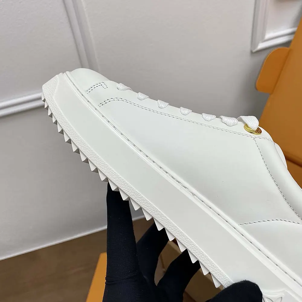 Louis Vuitton Unisex LV Time Out Sneaker Plain Calf Leather 1AGUX8