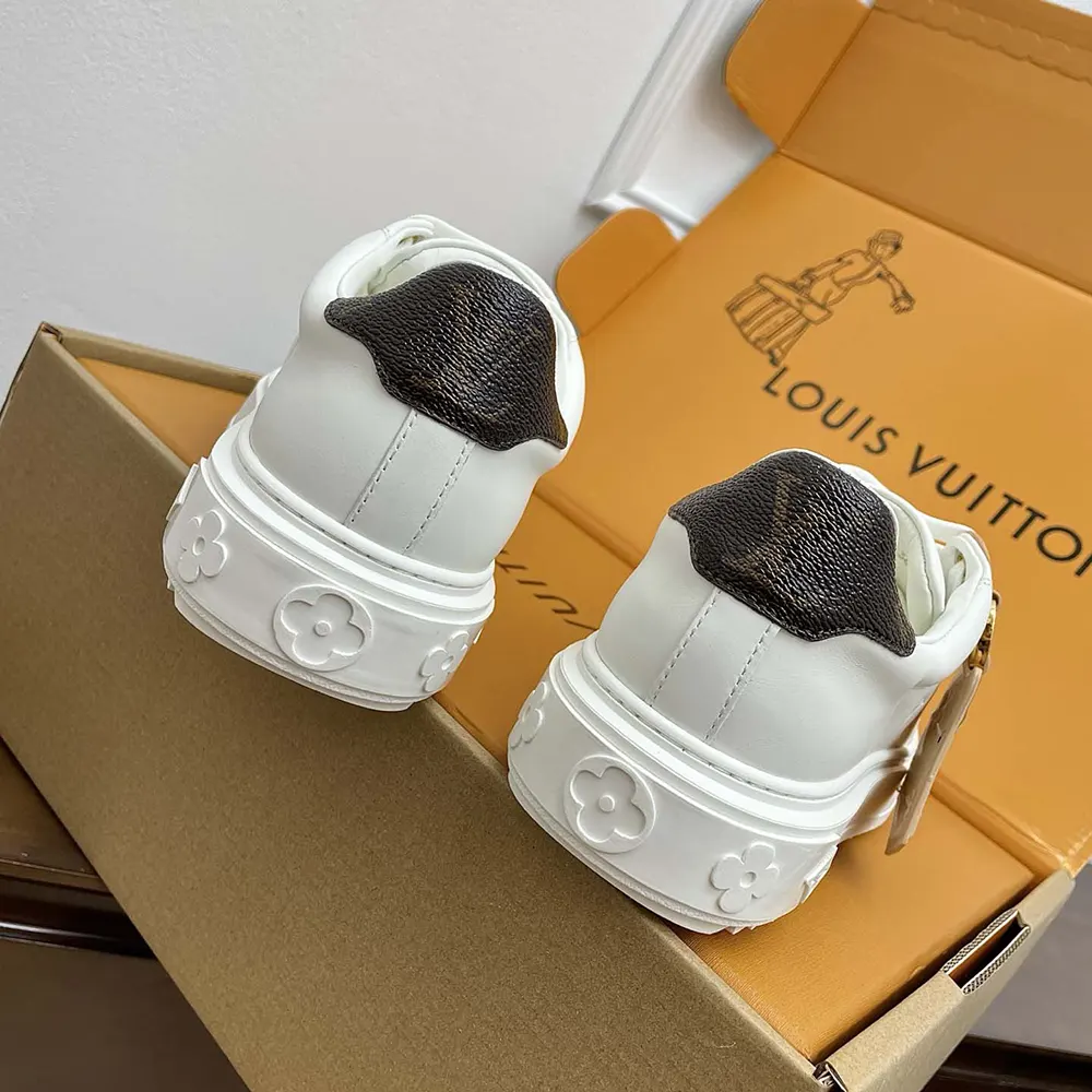 Louis Vuitton Unisex LV Time Out Sneaker Plain Calf Leather 1AGUX8