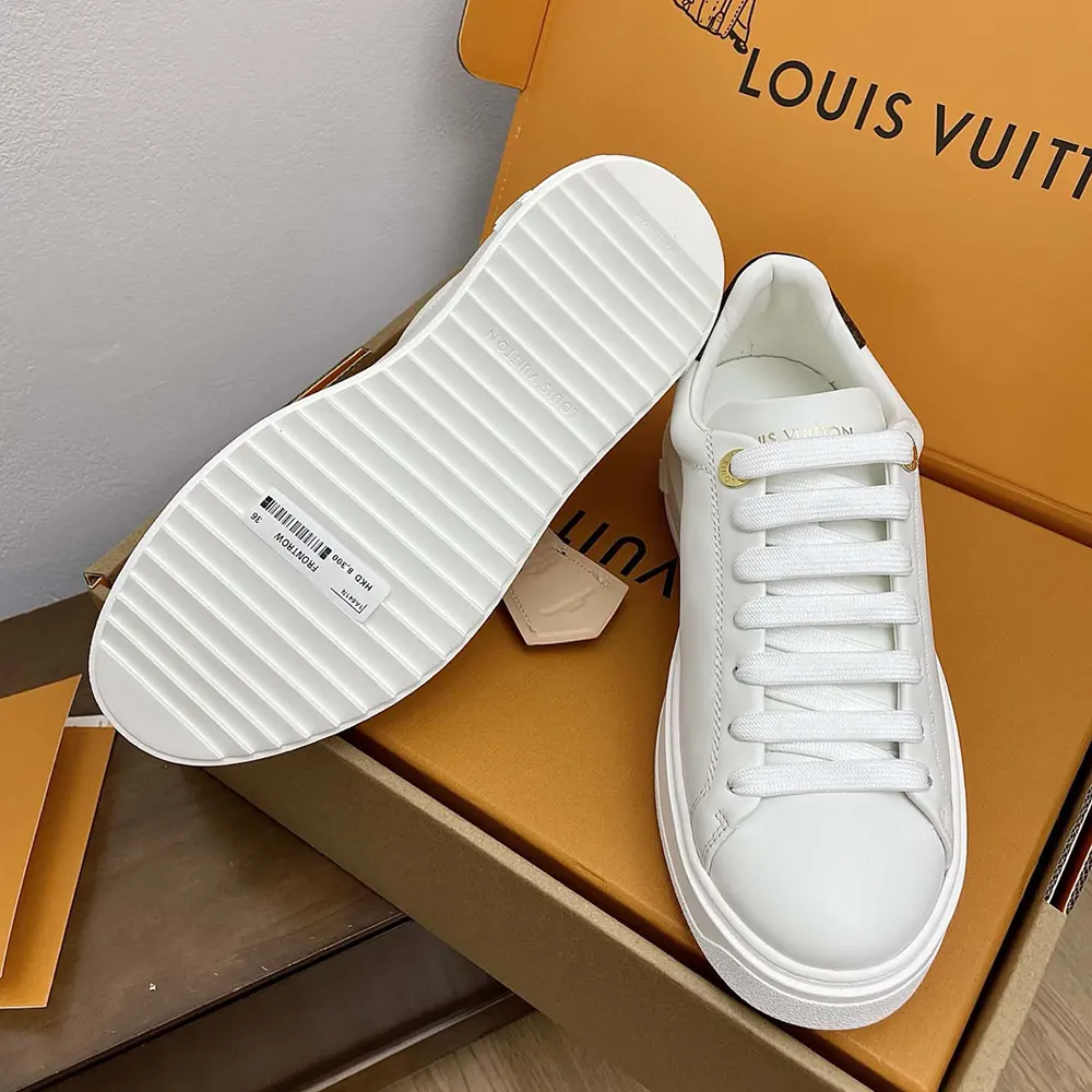 Louis Vuitton Unisex LV Time Out Sneaker Plain Calf Leather 1AGUX8