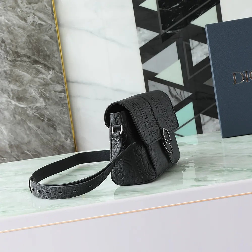 Dior Men Medium Dior Daily Messenger Bag with Flap Black Dior Gravity Leather