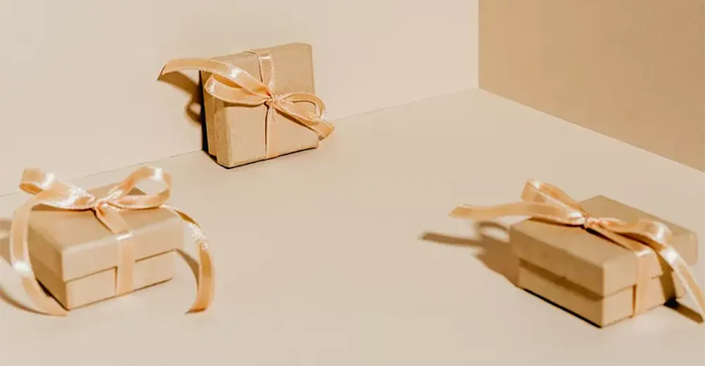 Luxury Christmas Gifts for Her: Sophisticated and Timeless Ideas