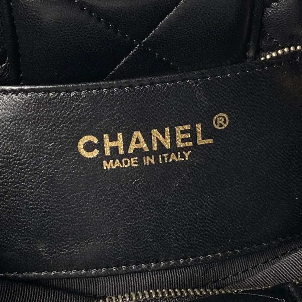 Chanel Women Mini Bow Bag Shiny Lambskin & Gold-Tone Metal-Black