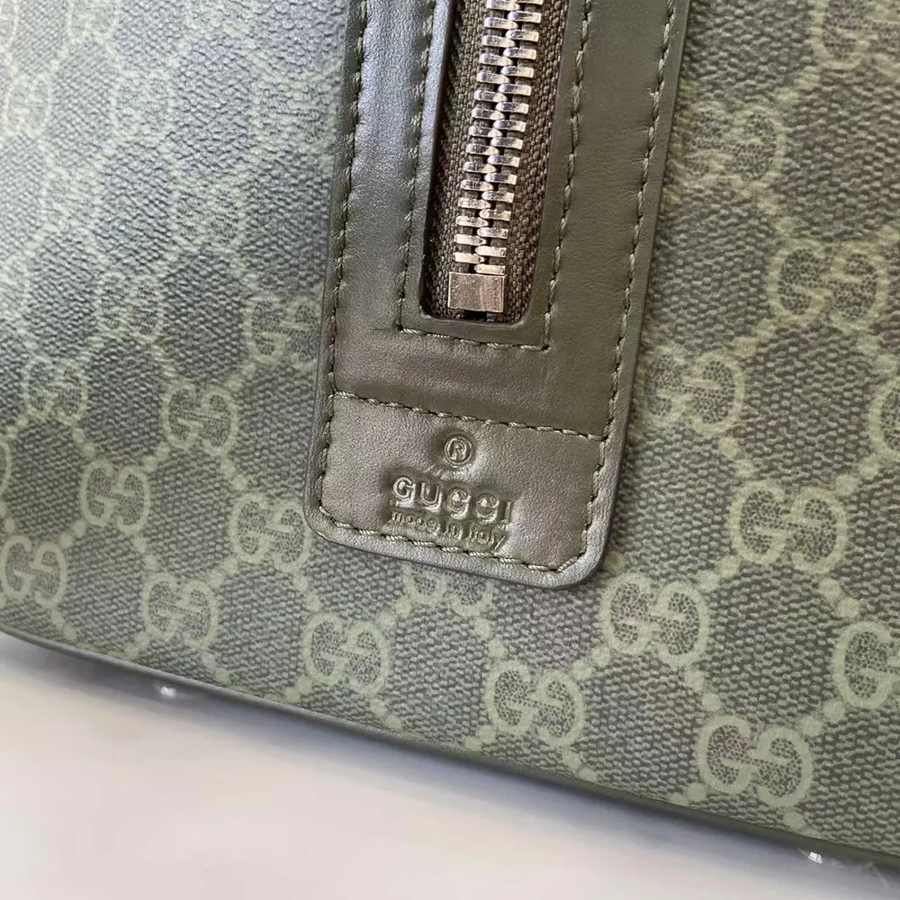 Gucci Unisex GG Monogram Large Duffle Bag Forest Green GG Fabric