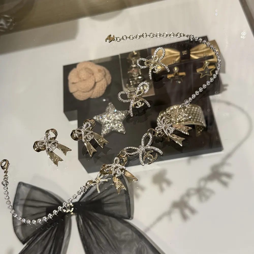 Chanel Women Necklace Metal & Strass Silver Gold & Crystal ABG584