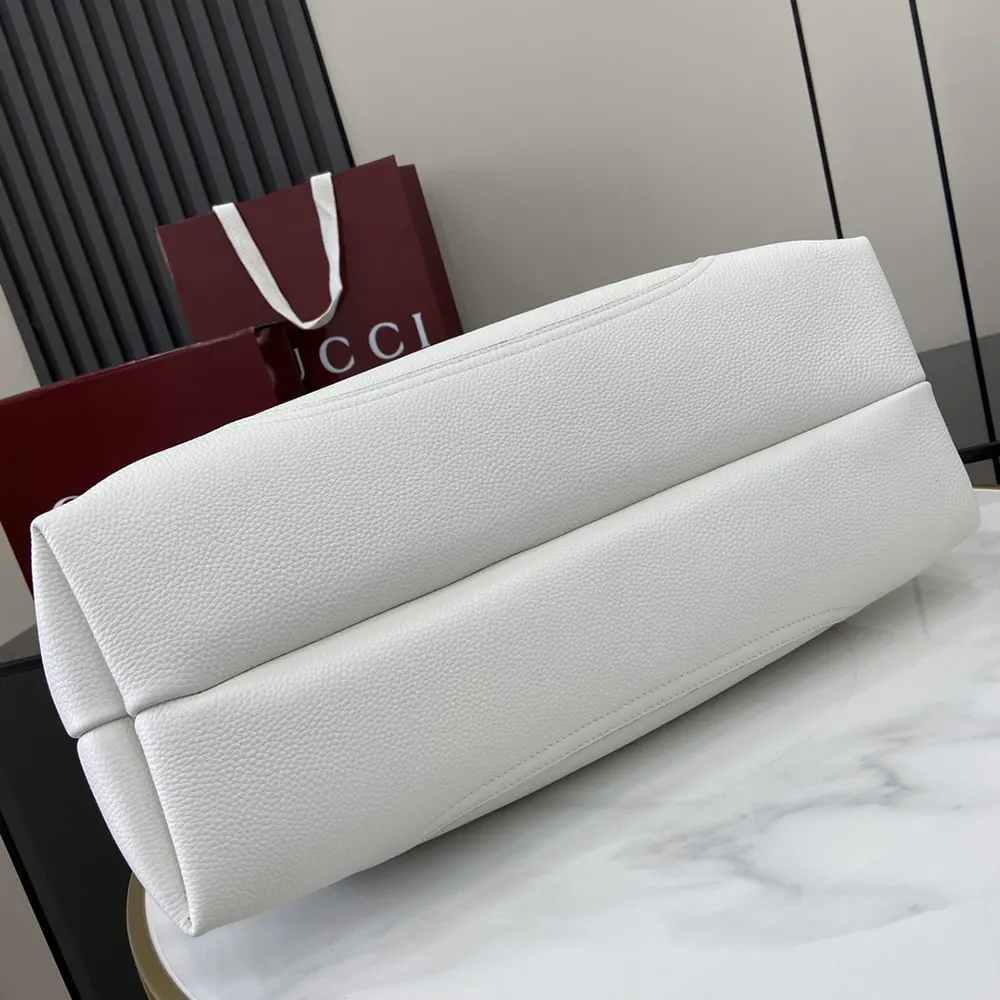 Gucci Women Softbit Maxi Shoulder Bag-White 837466AAEAO