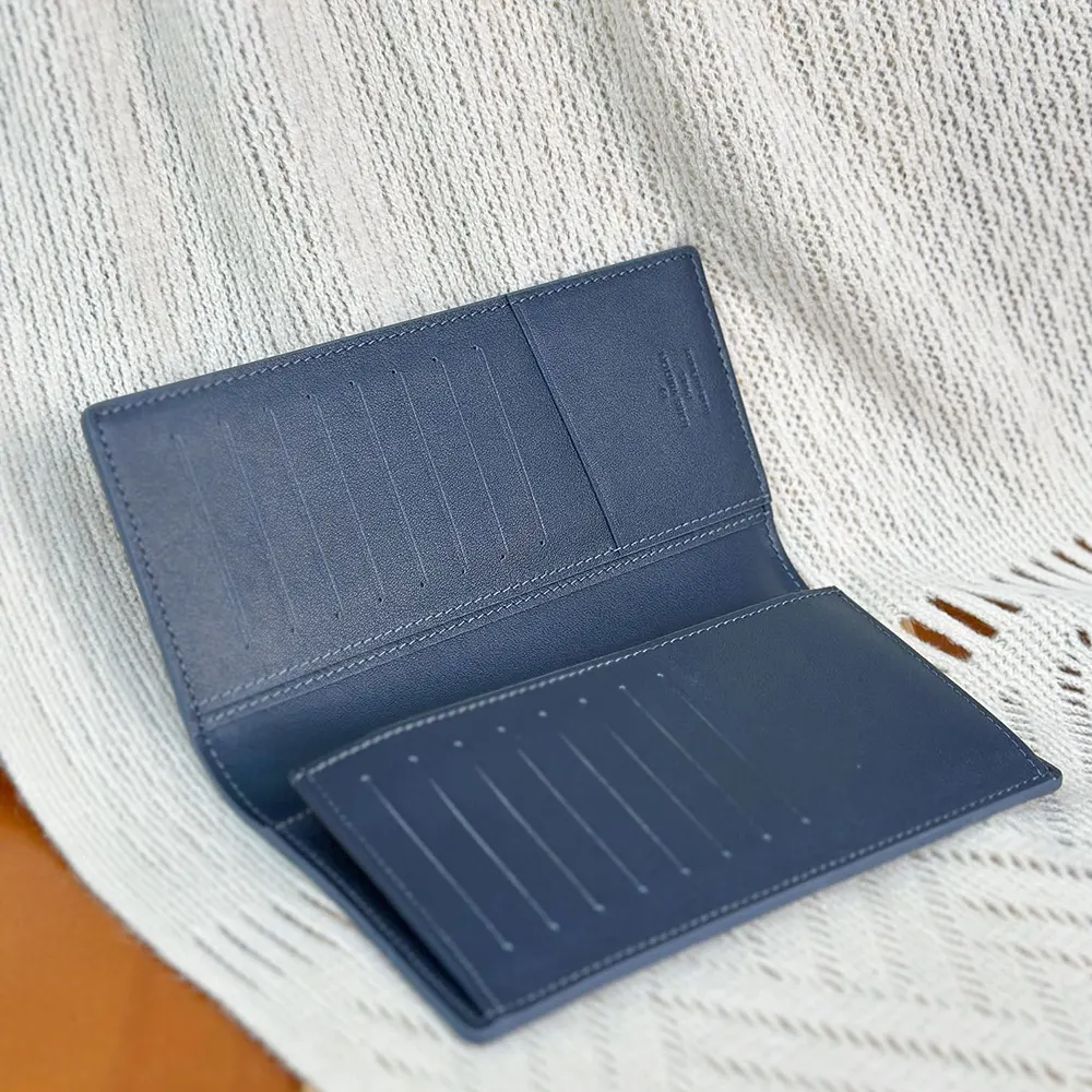 Louis Vuitton LV Unisex Brazza Wallet Waxy Calfskin Leather-Navy M25978