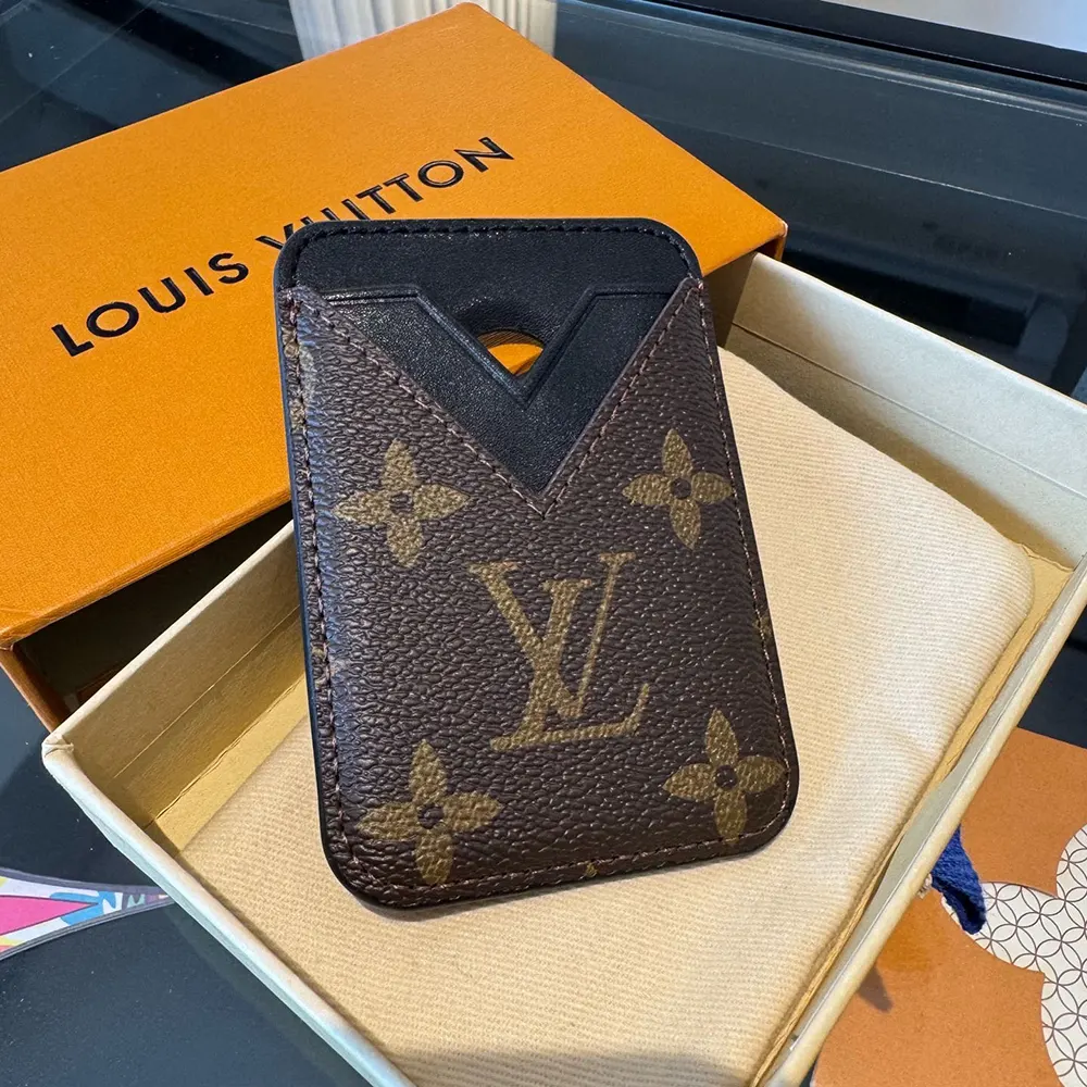 Louis Vuitton LV Unisex Porte-Cartes Magnet Monogram Macassar Coated Canvas-Black M13185