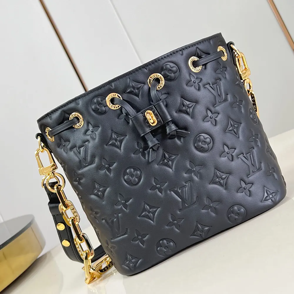 Louis Vuitton LV Women Coussin Bucket Lamb Leather-Black M26216