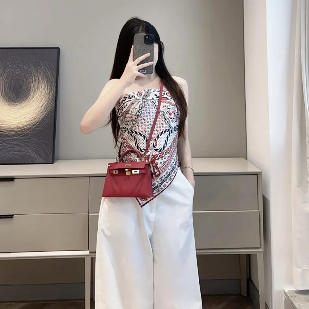 Louis Vuitton Women Summer Garden Square 90 M96328