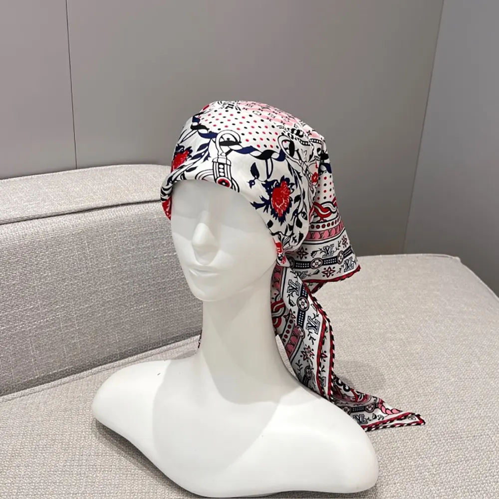 Louis Vuitton Women Summer Garden Square 90 M96328