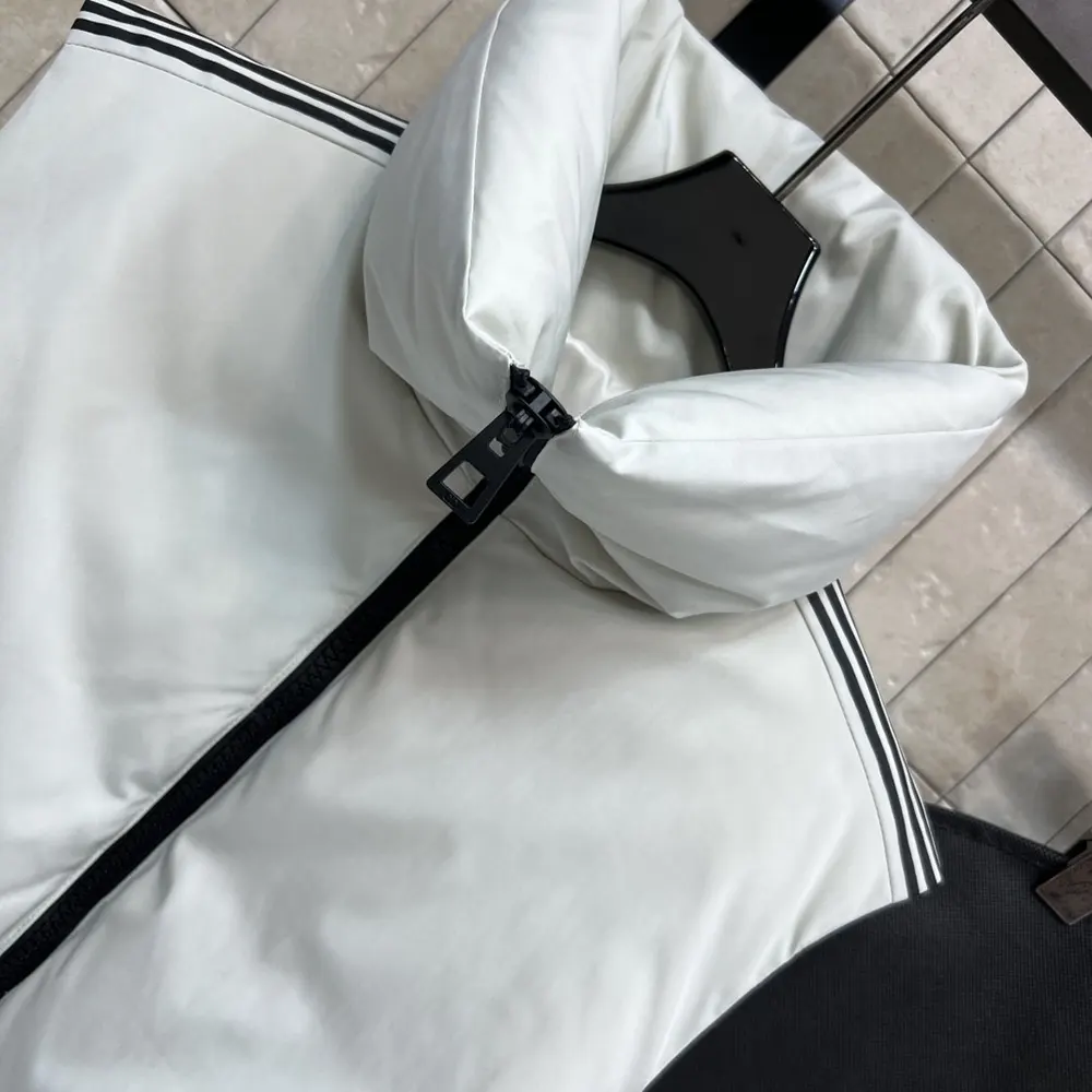 Dior Men DiorAlps Belted Puffer Vest White Padded Technical Taffeta 547C71A2304