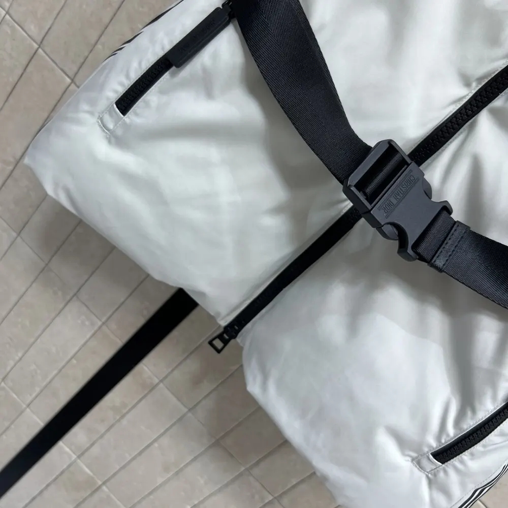 Dior Men DiorAlps Belted Puffer Vest White Padded Technical Taffeta 547C71A2304