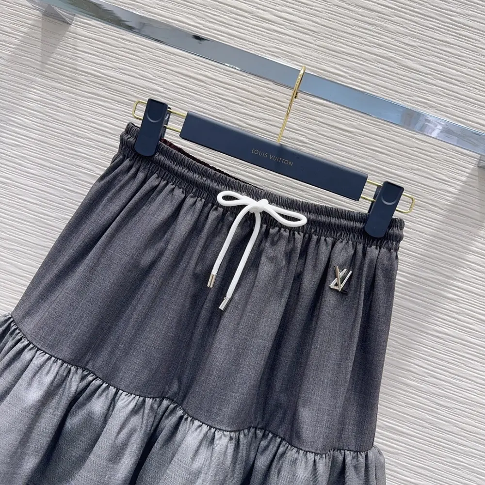 Louis Vuitton Women Ruffle Hem Skirt 1AJHC7
