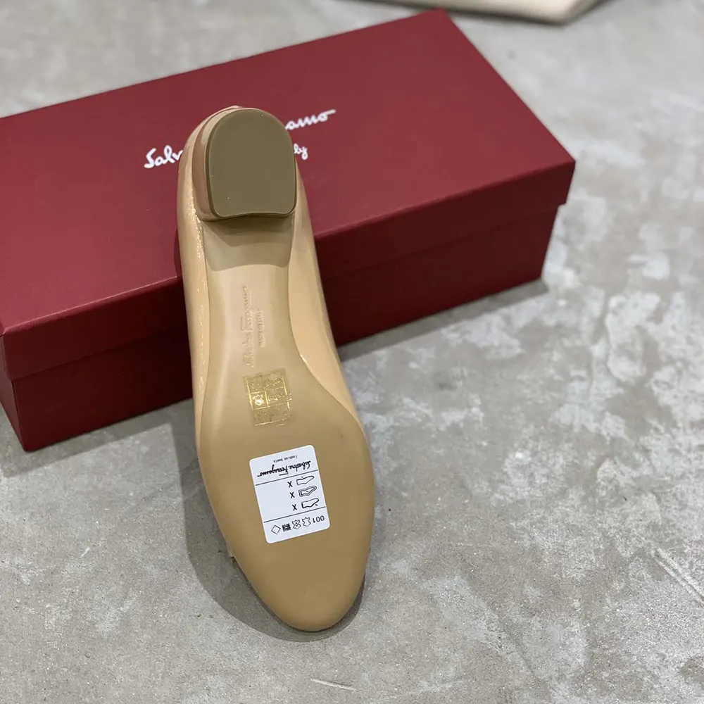 Salvatore Ferragamo Women Vara Pump 3cm Heel-Sandy 10 Salvatore Ferragamo Women Vara Pump 3cm Heel-Sandy - Image 10