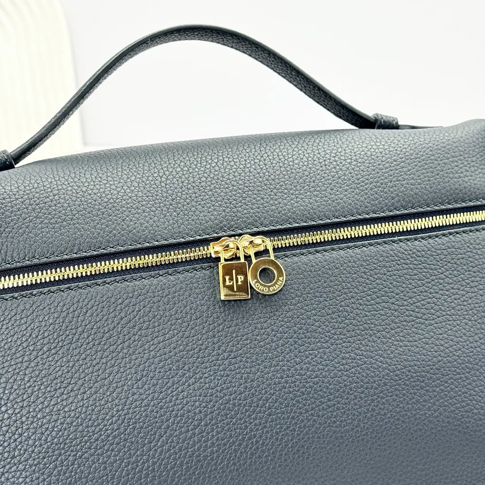 Loro Piana Women Extra Pocket L27-Navy FAN4043