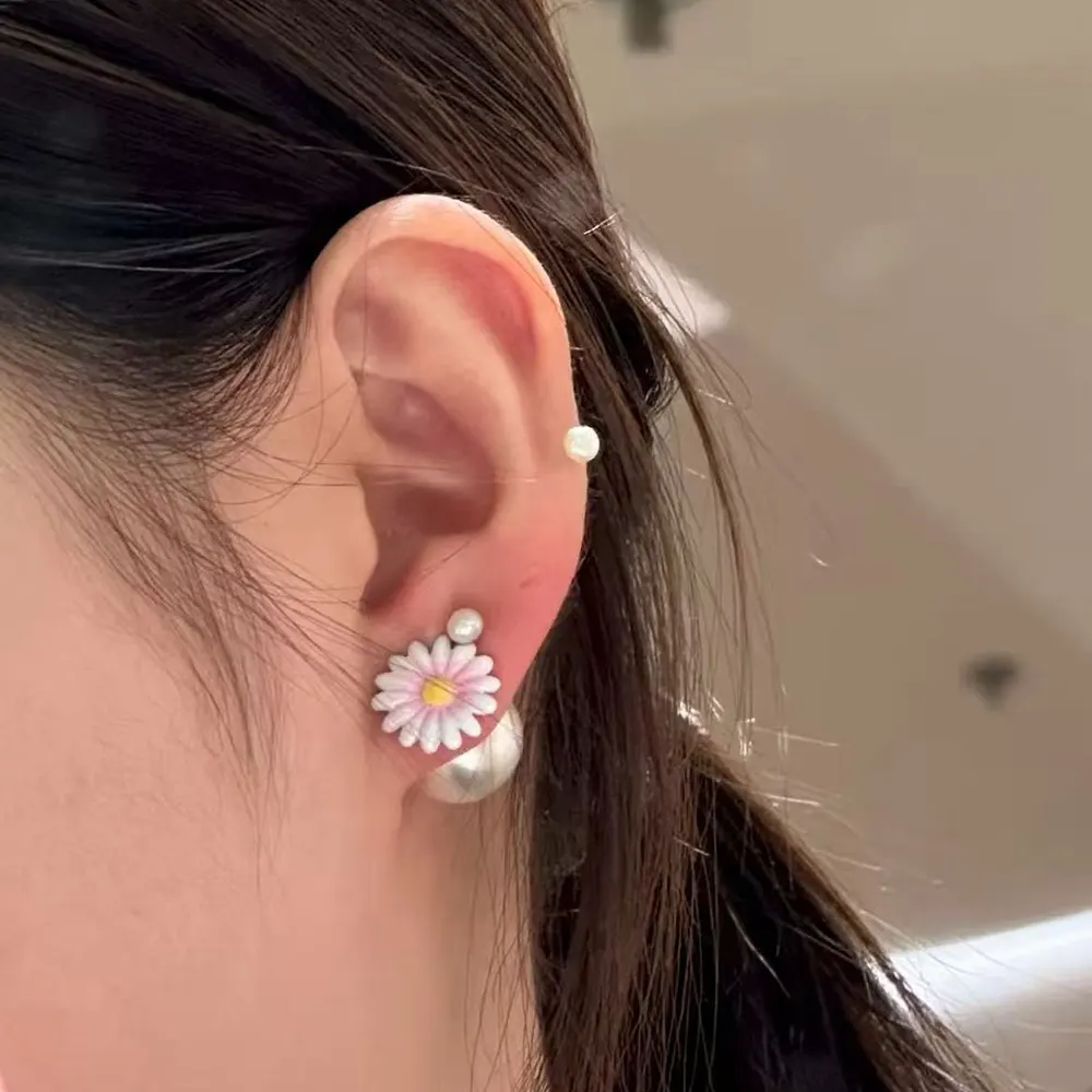 Dior Women Daisy Dior Tribales Earrings Gold-Finish Metal White Resin Pearls and Multicolor Lacquer