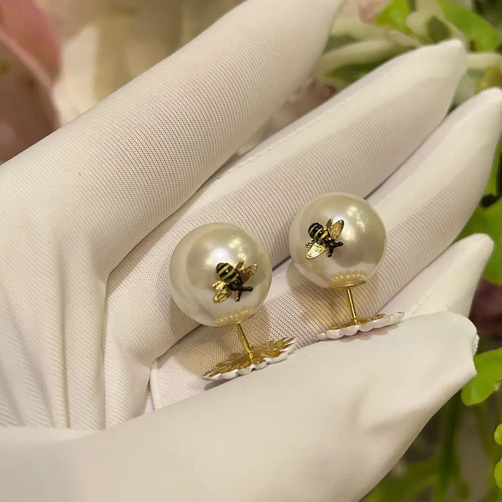 Dior Women Daisy Dior Tribales Earrings Gold-Finish Metal White Resin Pearls and Multicolor Lacquer