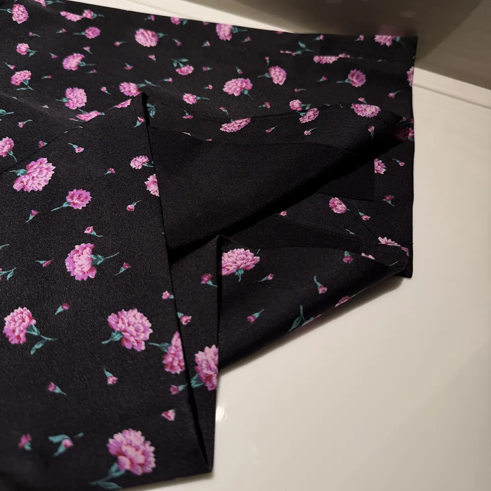 Dolce Gabbana D&G Women Carnations-Print Sheath Dress