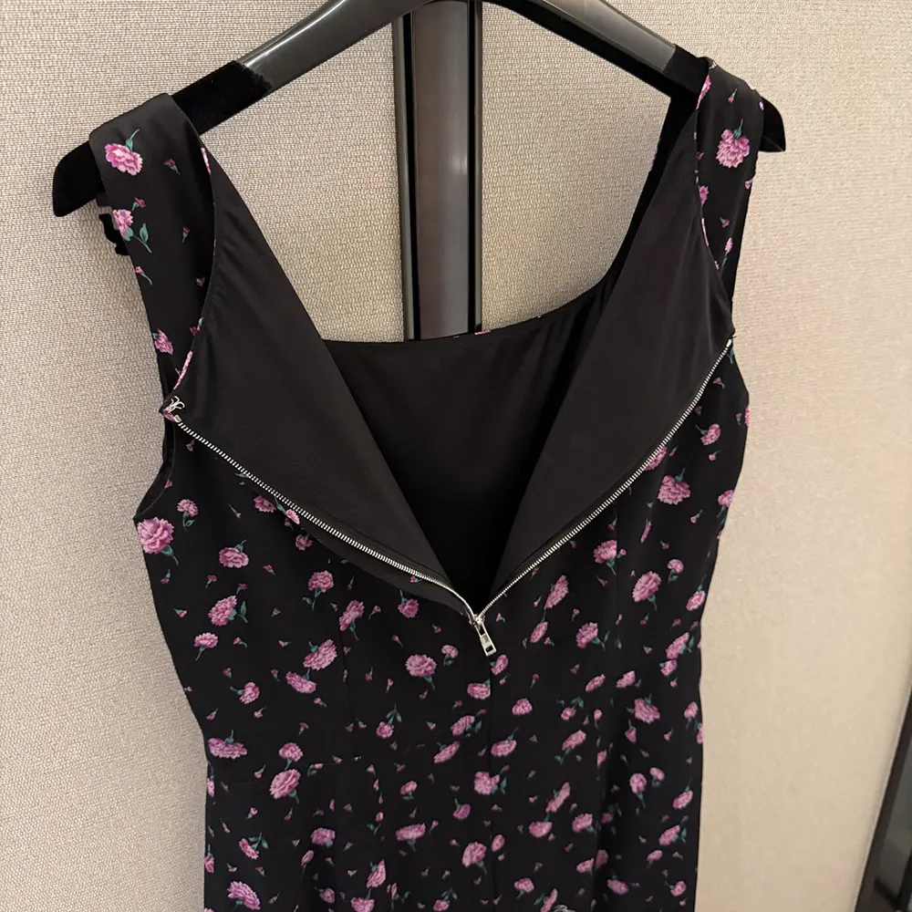 Dolce Gabbana D&G Women Carnations-Print Sheath Dress