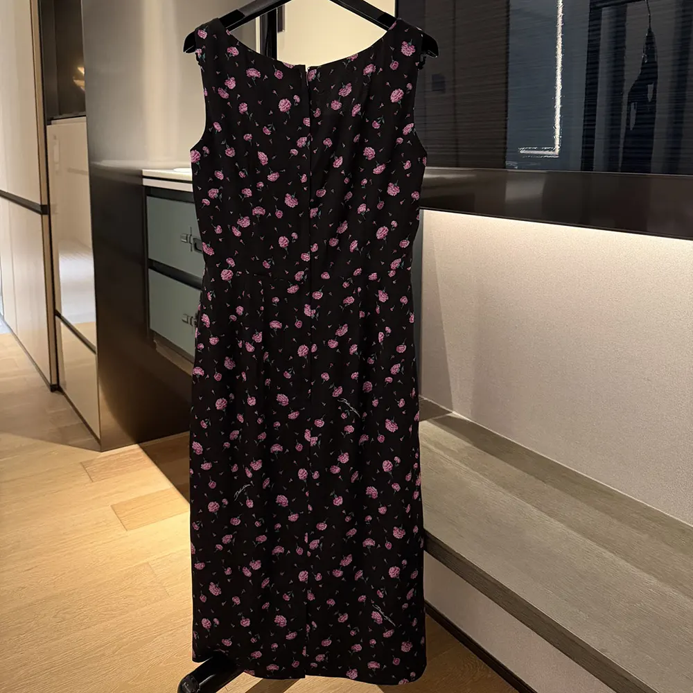 Dolce Gabbana D&G Women Carnations-Print Sheath Dress