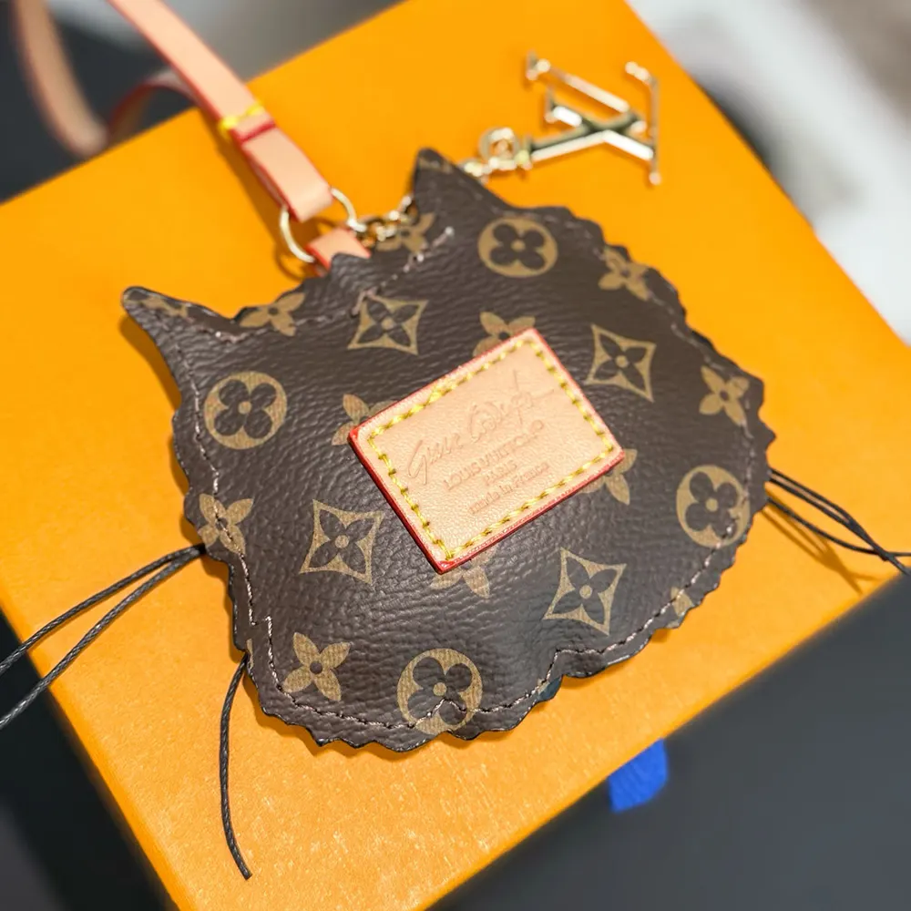 Louis Vuitton Unisex LV Cat Bag Charm M02944
