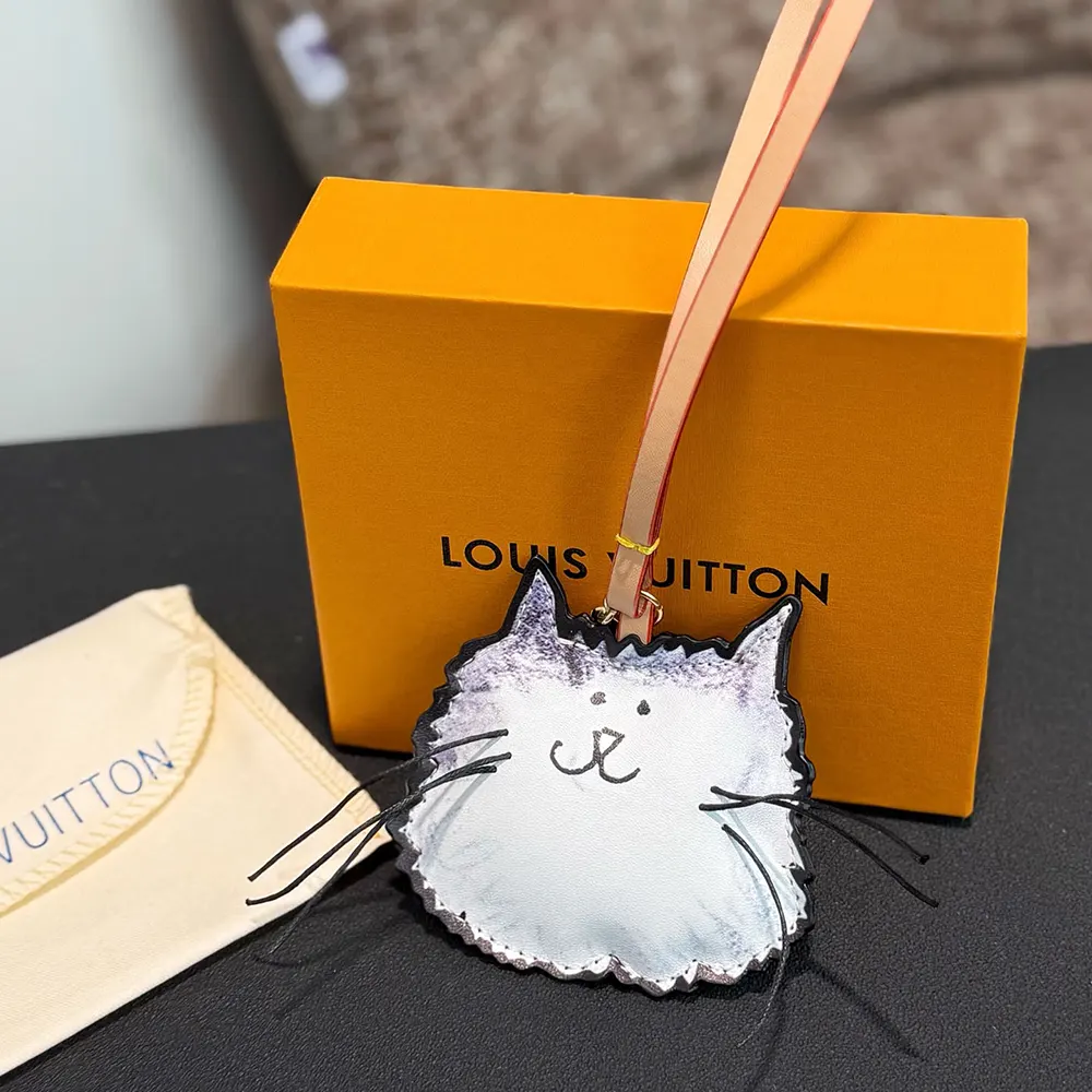 Louis Vuitton Unisex LV Cat Bag Charm M02944