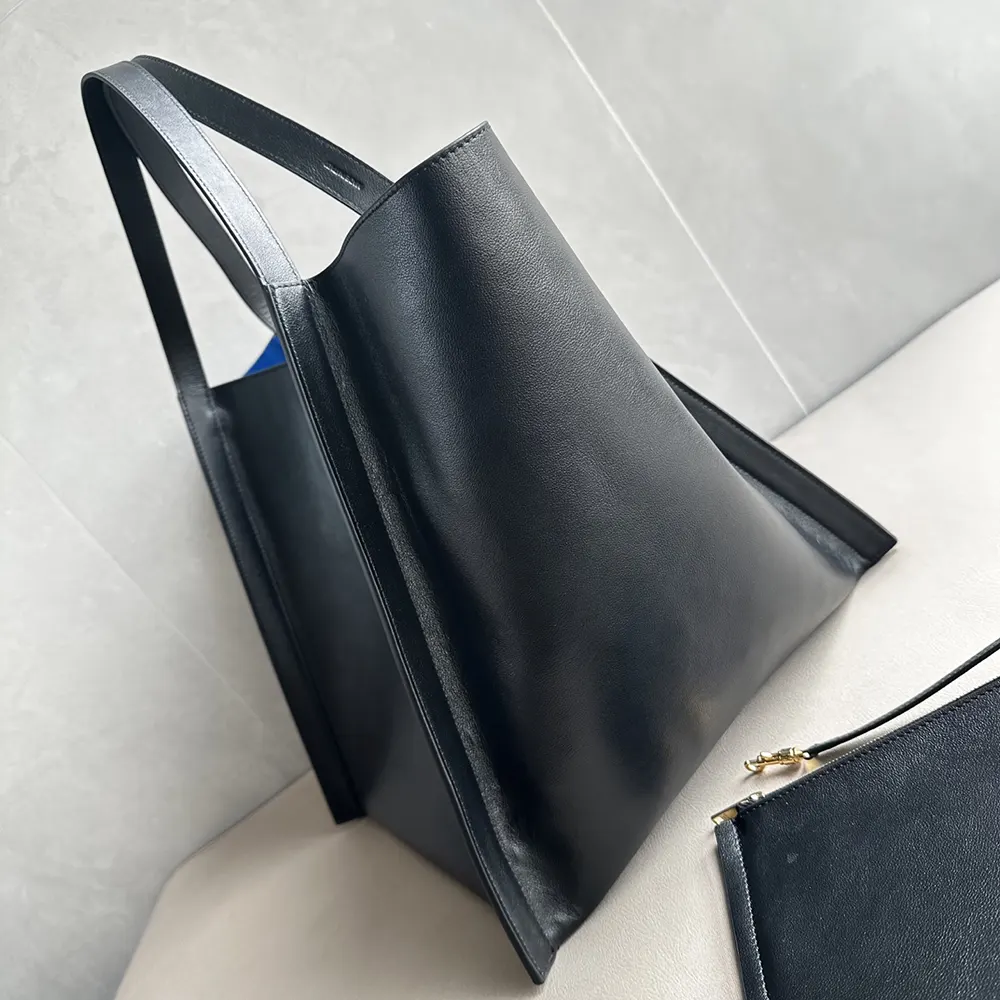 Celine Women Medium Cube Bag In Supple Calfskin-Black