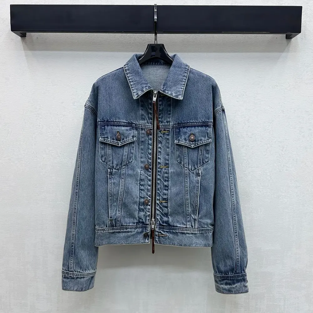 Celine Men Trucker Jacket in Denim RV0ZW930F