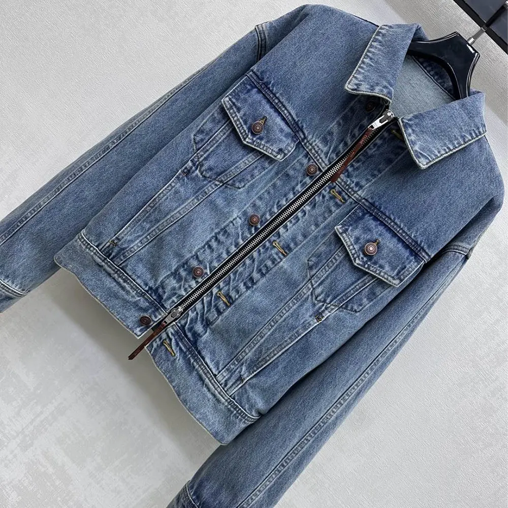 Celine Men Trucker Jacket in Denim RV0ZW930F