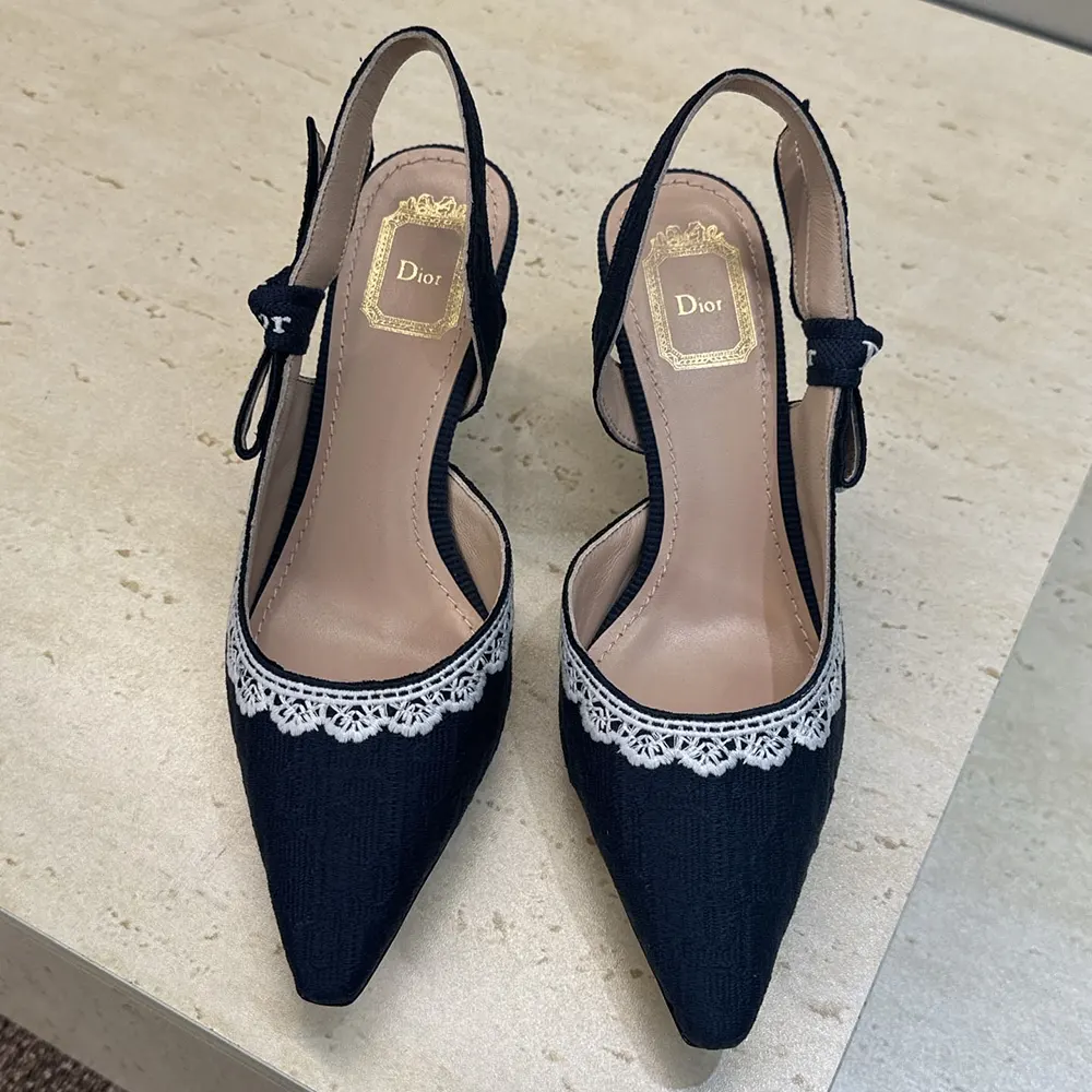 Dior Women J’Adior Slingback Pump Blue Dior Oblique Embroidered Cotton and White Lace