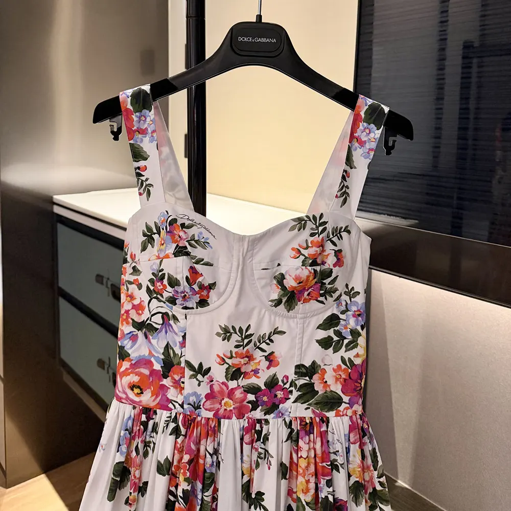 Dolce Gabbana D&G Women Flower Bouquet-Print Cotton Dress
