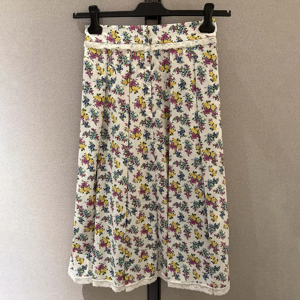 Dolce Gabbana D&G Women Small Floral-Print Poplin Skirt
