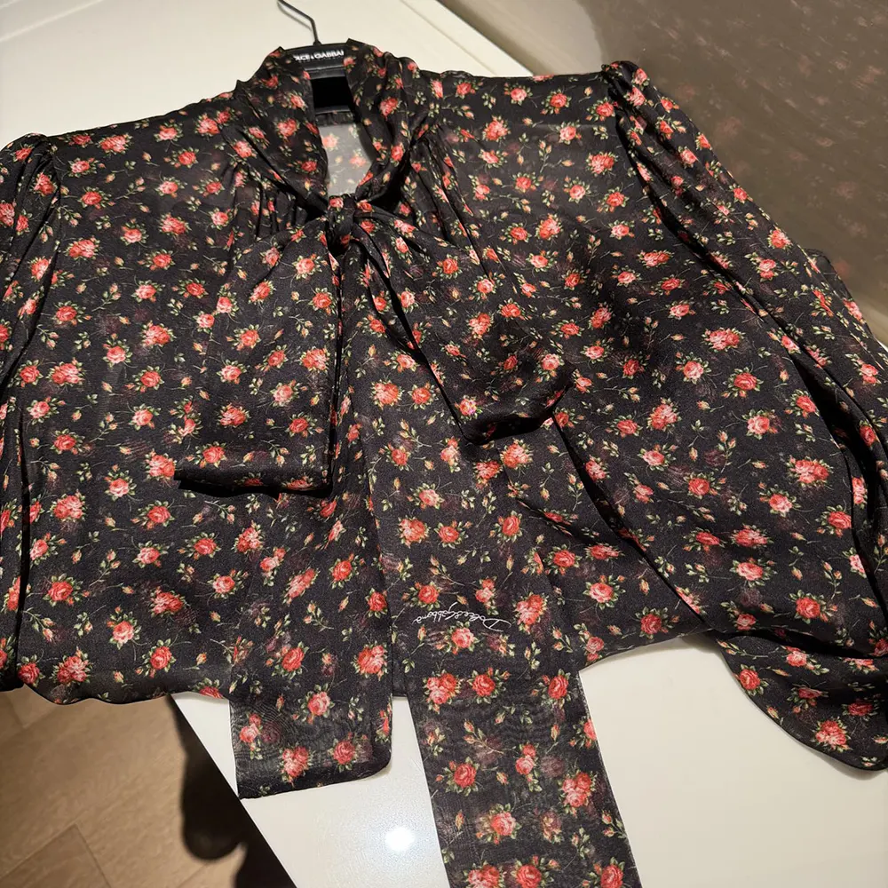 Dolce Gabbana D&G Women Small Rose-Print Chiffon Top