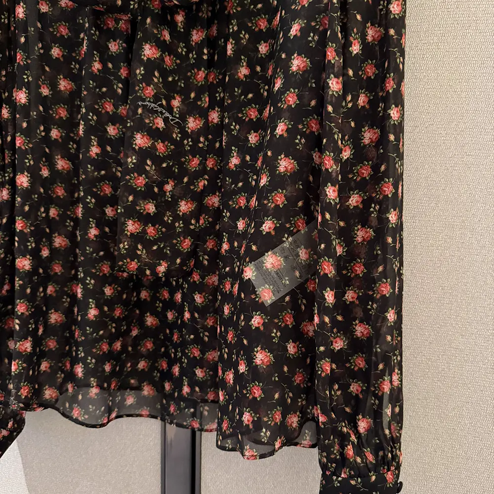 Dolce Gabbana D&G Women Small Rose-Print Chiffon Top