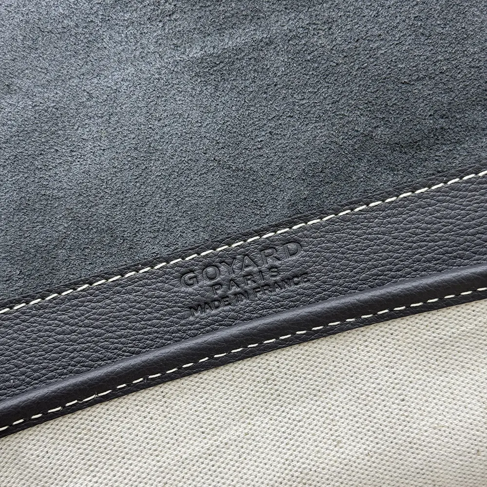 Goyard Unisex Coursier Messenger Bag-Grey COURSIMMLTY51CL51P