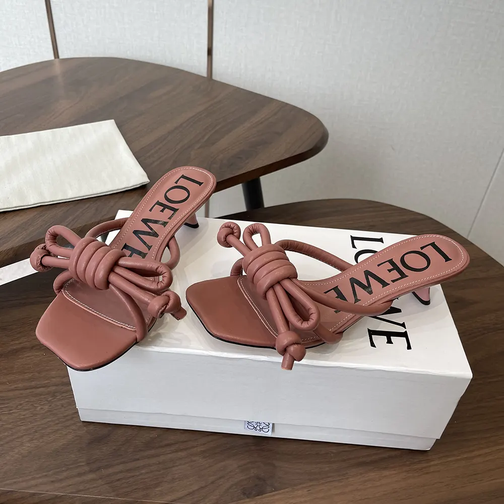 Loewe Women Flamenco Knot Sandal in Lambskin-Pink LLSP465X10