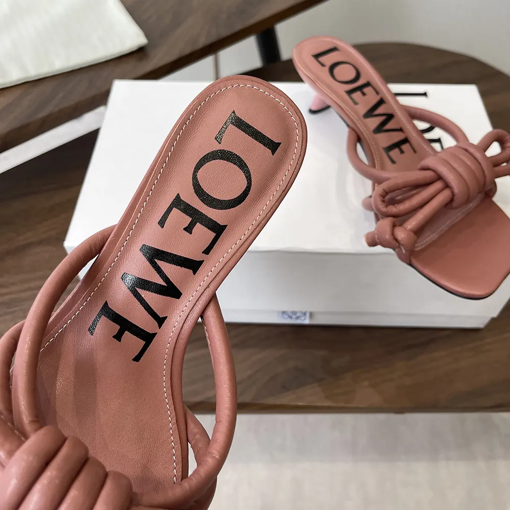 Loewe Women Flamenco Knot Sandal in Lambskin-Pink LLSP465X10